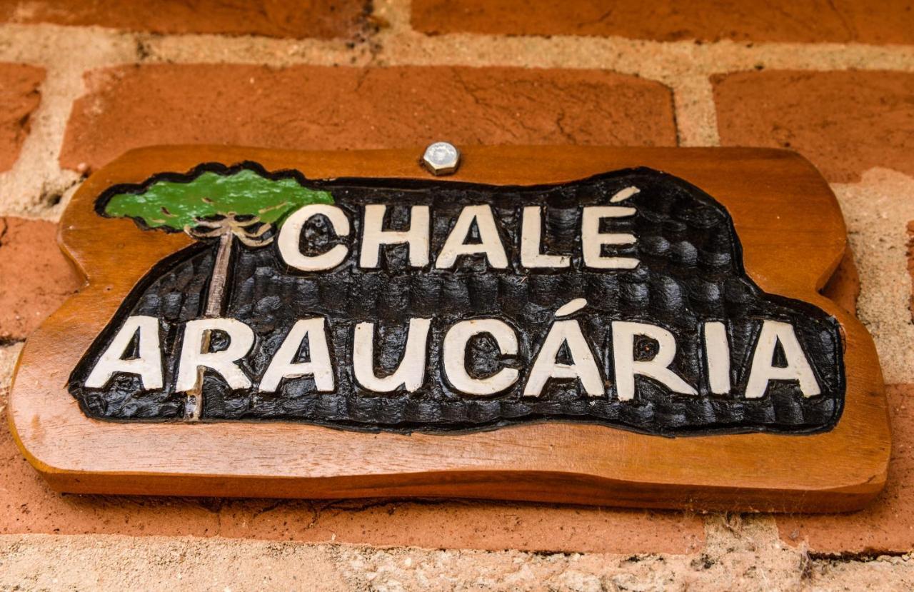 Chales Araucaria E Manaca Sao Bento do Sapucai Exterior photo