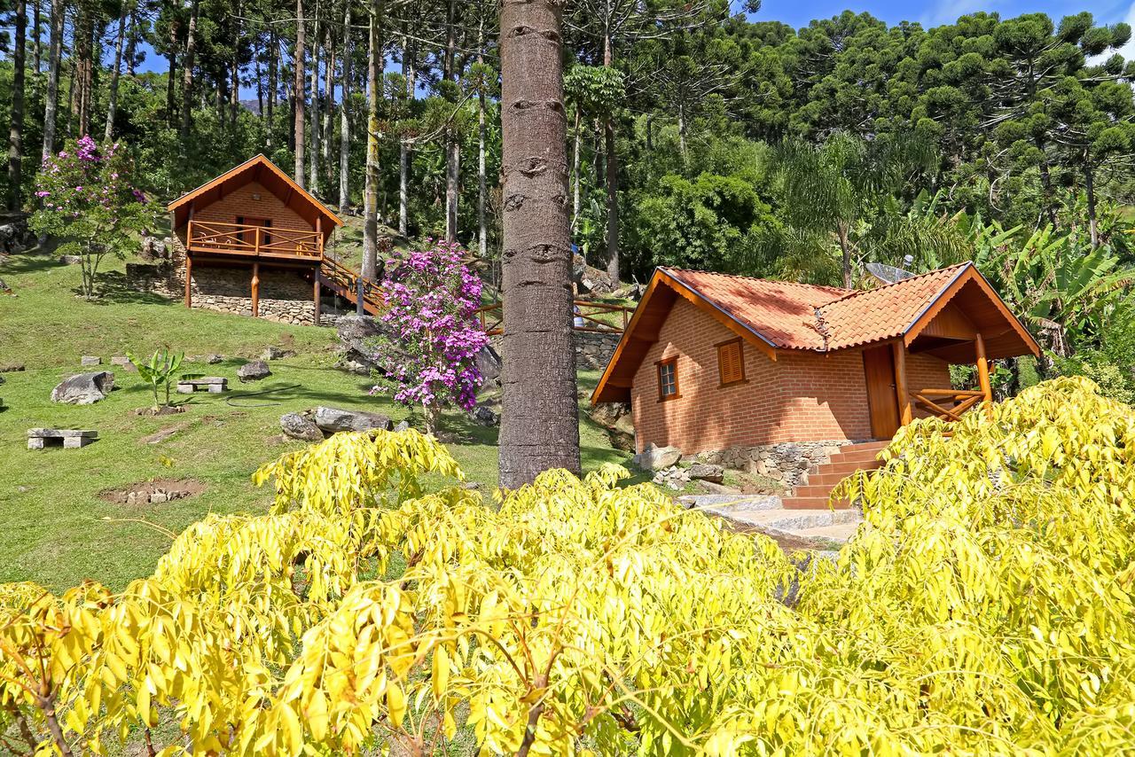 Chales Araucaria E Manaca Sao Bento do Sapucai Exterior photo